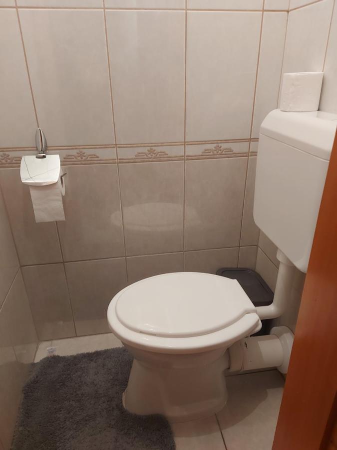 Lara Apartman デブレツェン エクステリア 写真