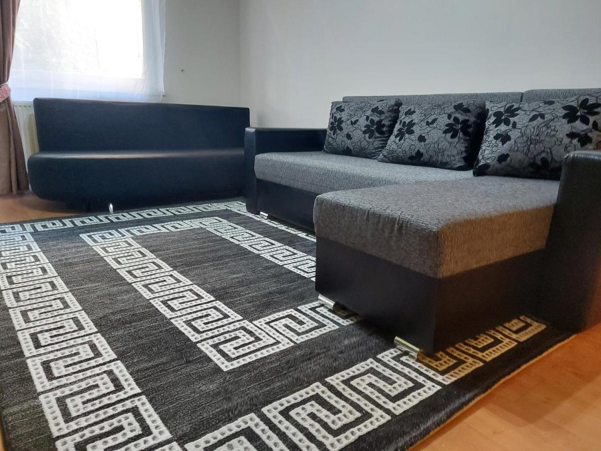 Lara Apartman デブレツェン エクステリア 写真