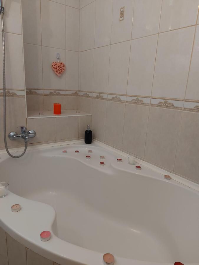 Lara Apartman デブレツェン エクステリア 写真
