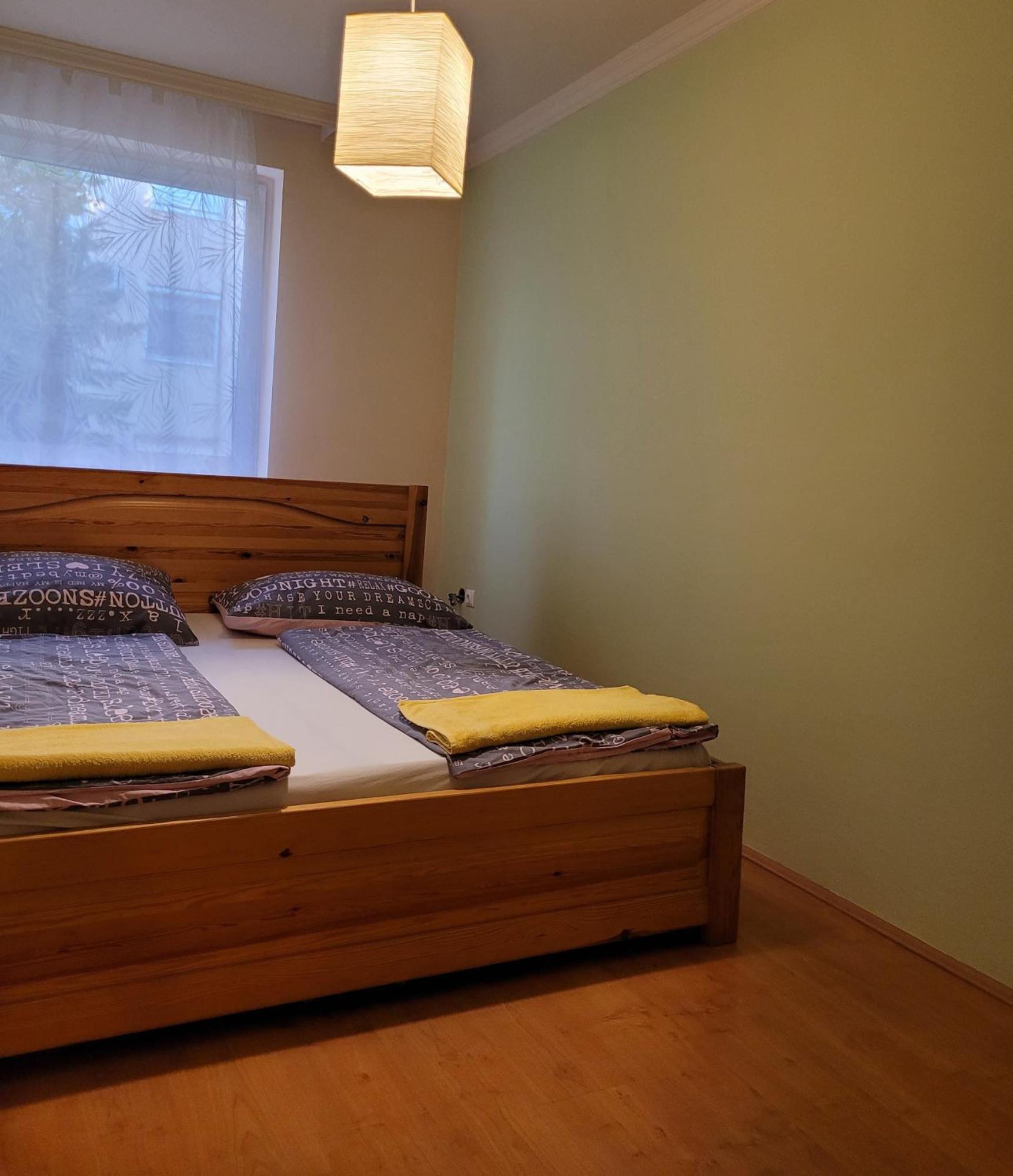 Lara Apartman デブレツェン 部屋 写真